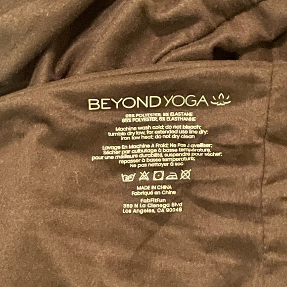 NWT Beyond Yoga Pocket Infiniti Scarf Travel Exercise - Picture 8 of 8
